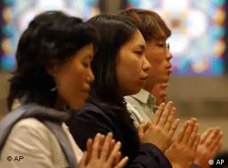 亚洲天主教徒为保罗二世祈祷