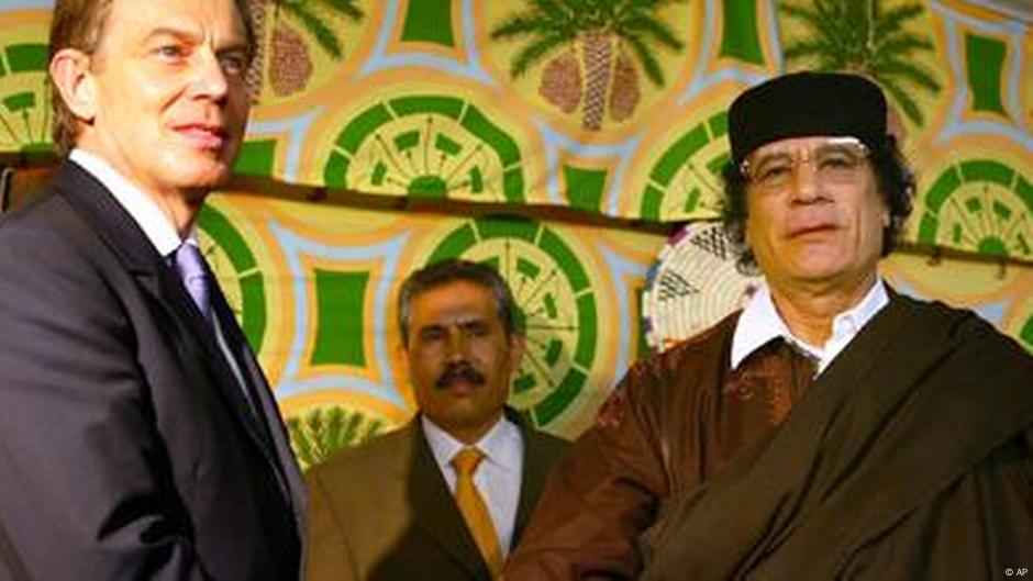 Toni Bler i Mumaer el Gadafi u Tripoliju, 2004.