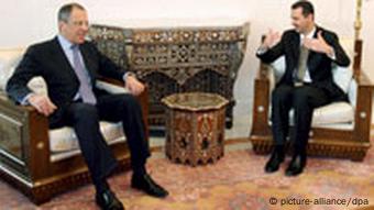 Syriens Präsident Assad mit Russlands Außenminister Lawrow im Jahr 2008 (Foto: EPA)