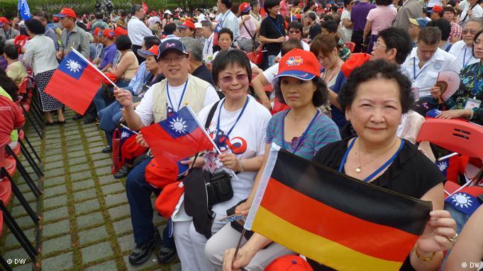 Taiwanese in Germany holding flags in 2011