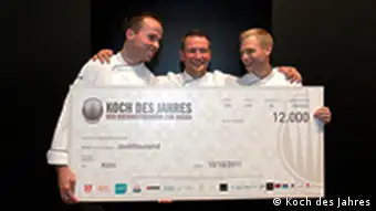 Tristan Brandt (Links), Sebastian Frank (Mitte) und David Papin (Rechts), finalisten des Wettbewerbs „Koch des Jahres“ in Anuga 2011. Copyright: Koch des Jahres