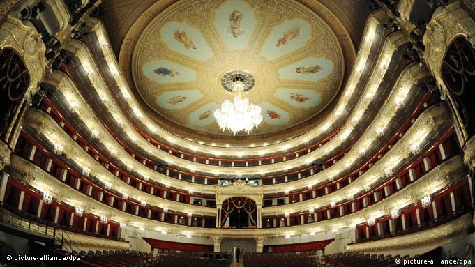 Der Zuschauersaal des Bolschoi-Theaters nach der Restaurierung (Foto: picture-alliance/dpa)