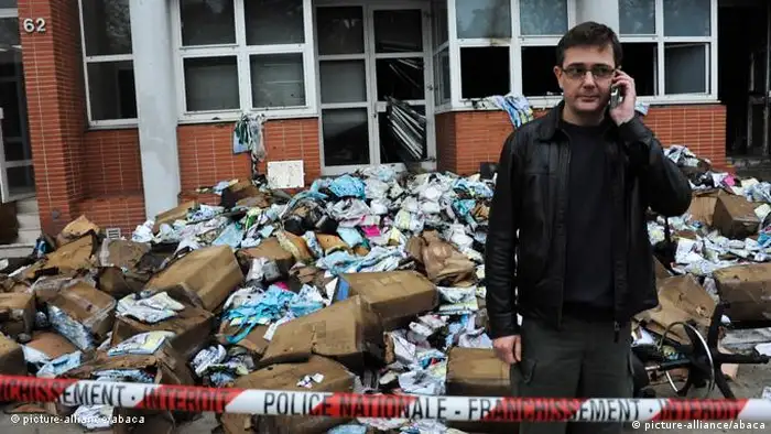 Frankreich Presse Brandanschag gegen Charlie Hebdo in Paris Flash-Galerie