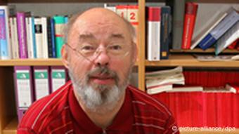 Der Chemnitzer Politikwissenschaftler Eckhard Jesse (c) dpa - Report+++