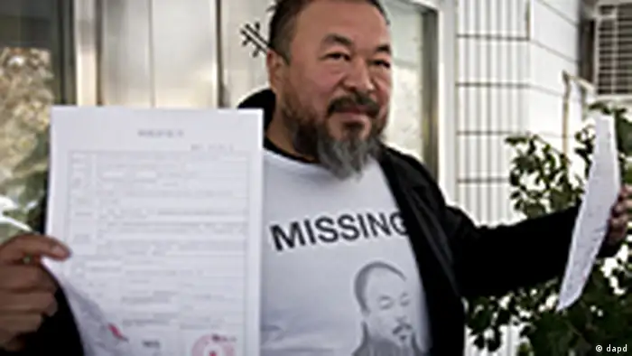 China Kunst Ai Weiwei beim Finanzamt in Peking T-Shirt