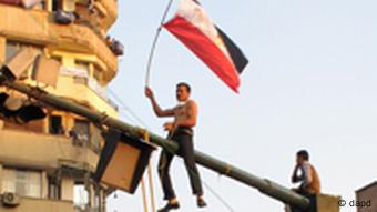 Proteste gegen den Militärrat in Kairo (Foto: dapd)
