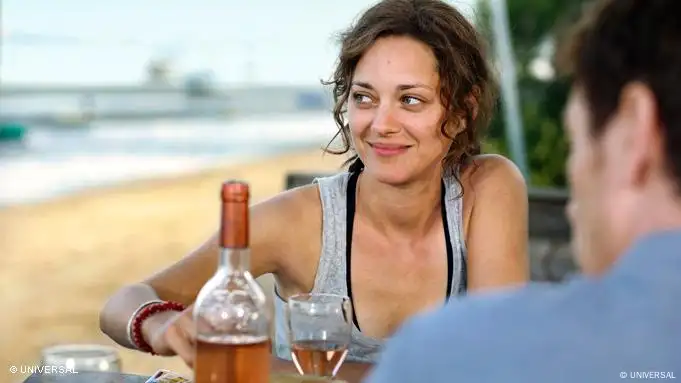 Marion Cotillard in dem Film Kleine wahre Lügen (Foto: UNIVERSAL)