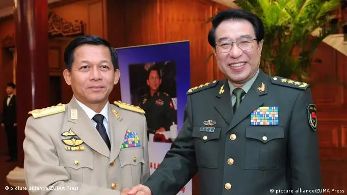Min Aung Hlaing Militär Kommandant Birma und Xu Caihou Militär China