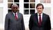 O presidente moçambicano, Armando Guebuza e o primeiro-ministro português,Pedro Passos Coelho, após o encontro bilateral em Lisboa O presidente moçambicano, Armando Guebuza e o primeiro-ministro português,Pedro Passos Coelho, após o encontro bilateral em Lisboa