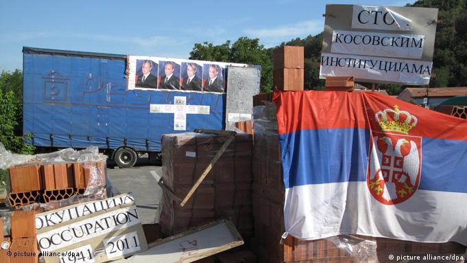 Serbische Barrikade im Nordkosovo
