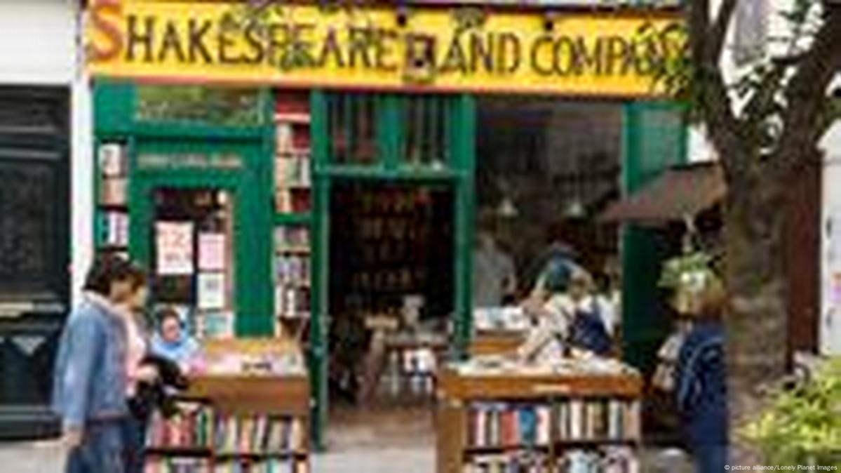 What it's like to stay in Paris' Shakespeare and Company bookstore - Lonely  Planet