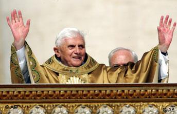 Papst Benedikt Amtseinführung
