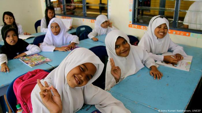 Malaysian school targets undocumented children | Environment | All ...