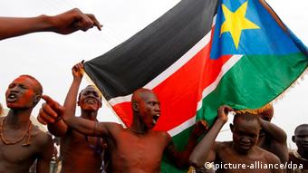 Südsudanesen feiern am 9. Juli ihre Unabhängigkeit (Foto: EPA/ DAI KUROKAWA)