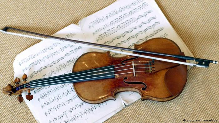 Stradivari violin