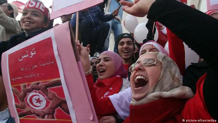 Tunesien begeht Jahrestag der Revolution (picture-alliance/dpa)