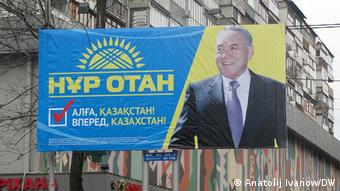 Parlamentarische Wahlen in Kasachstan. Wahlplakate. Bild: DW-Korrespondent Anatolij Ivanow.