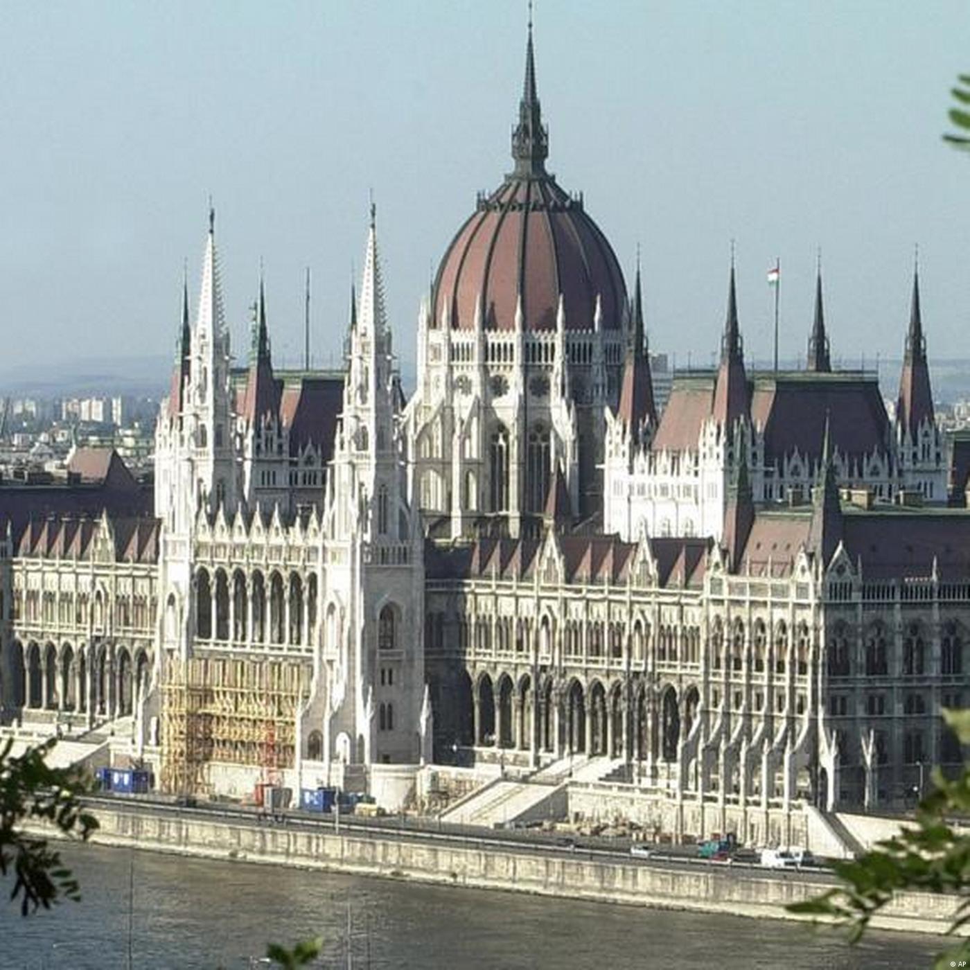 Hungary: A controversial wartime memorial