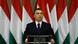 Ungarns Ministerpräsident Viktor Orban vor Spalier von Nationalfahnen (foto: reuters) Ungarns Ministerpräsident Viktor Orban vor Spalier von Nationalfahnen (foto: reuters)