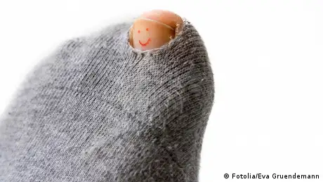Optimistische Socke mit Loch Smiley Fuß