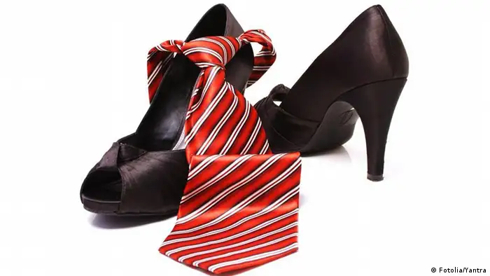 Krawatte und High-Heels; Quelle: Fotolia (#23768935)