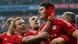 Bayern-Spieler bejubeln den Torschützen Mario Gomez. Foto: dapd Bayern-Spieler bejubeln den Torschützen Mario Gomez. Foto: dapd