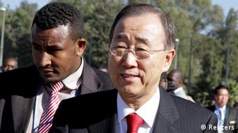Secretário-Geral das Nações Unidas, Ban Ki-Moon, pede calma e respeito à democracia