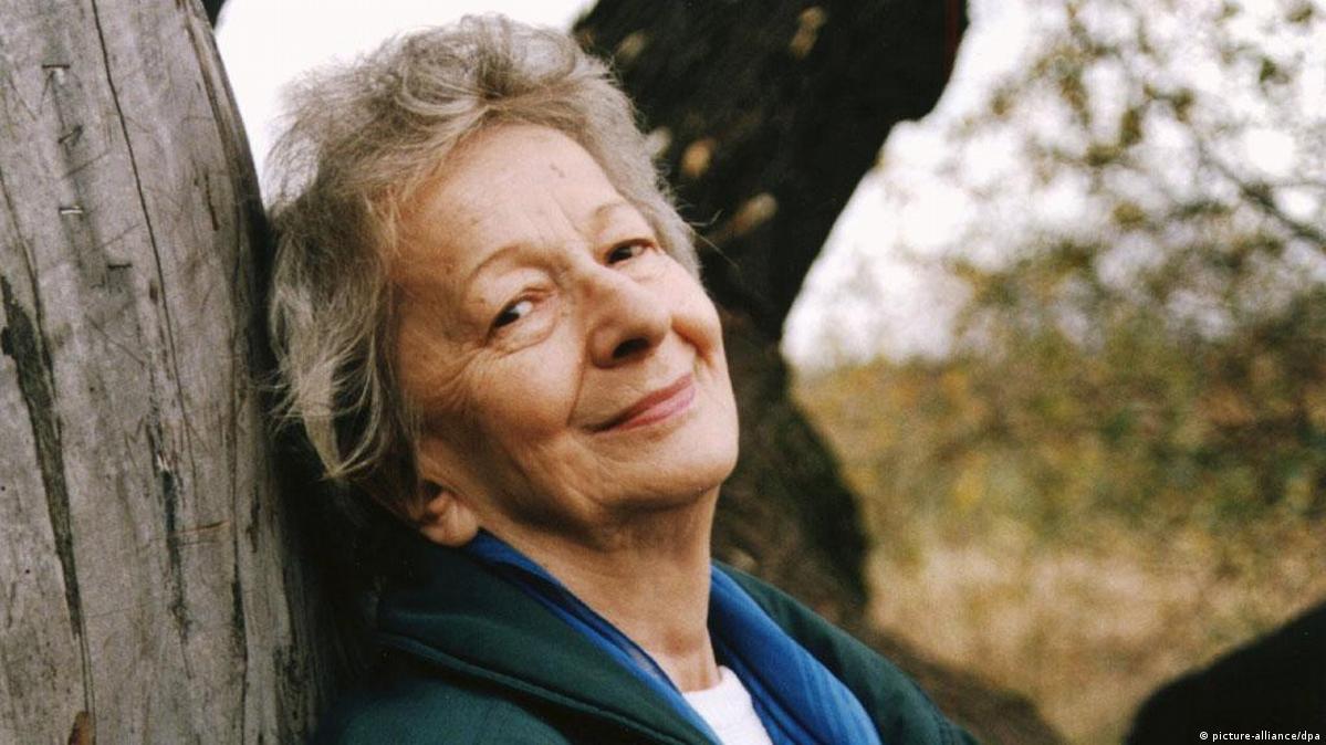 Wislawa Szymborska, Poet Of Gentle Irony, Dies At 88