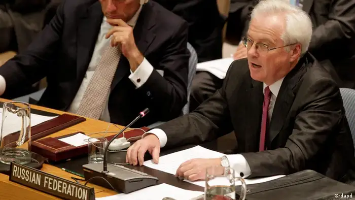 Vitaly Churkin, Russia's Ambassador to the U.N., speaks during a Security Council meeting at United Nations headquarters Tuesday, Jan. 31, 2012. Syrian troops crushed pockets of rebel soldiers Tuesday on the outskirts of Damascus, fueling some of the bloodiest fighting of the 10-month-old uprising, as Western diplomats tried to overcome Russia's rejection of a draft U.N. resolution demanding President Bashar Assad halt the violence and yield power. The U.N. Security Council was meeting Tuesday to discuss the draft, backed by Western and Arab diplomats. But Russia, one of Assad's strongest backers, has signaled it would veto action against Damascus. (Foto:Seth Wenig/AP/dapd)