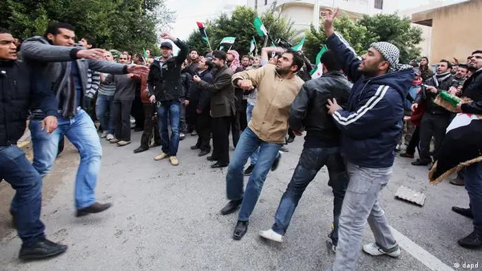 Scène de protestation à Tripoli (06.02.2012)