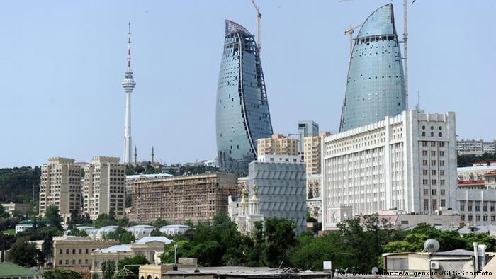 Azerbaijan The New Dubai European Journal Dw 04 05 2012