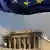 JAHRESRÜCKBLICK 2011 - A European Union flag waves accross the Parthenon of Acropolis in Athens, Greece on 03 November 2011. Political developments are extremely fluid on Thursday in Athens, a day after a high-profile meeting in Cannes between Greek PM George Papandreou and the German and French leaders, Angela Merkel and Nicolas Sarkozy, a meeting that resulted in the Papandreou government backing off a decision for a referendum in January -- ostensibly to approve a lending agreement -- and instead eyeing a referendum in December over the question of Greece's membership in the Eurozone. EPA/ORESTIS PANAGIOTOU +++(c) dpa - Bildfunk+++