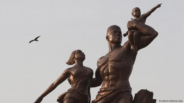 Senegal Dakar Skulptur Afrikanische Renaissance Renaissance africaine