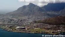 Panorama von Kapstadt, Südafrika. Foto: EPA/JON HRUSA 