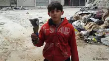 الصليب الأحمر يبدأ توزيع المساعدات قرب حمص