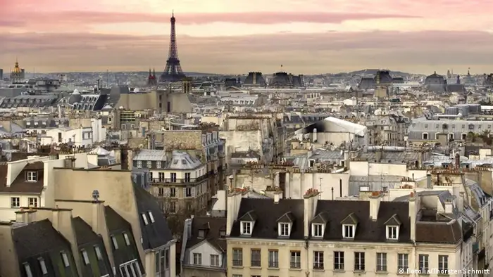Symmbolbild zu Paris, Eiffelturm. Bild: Fotolia/ThorstenSchmitt #28290547