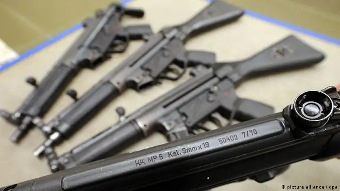 Symbolbild Waffenumsätze steigen Waffen Maschinenpistolen MP5