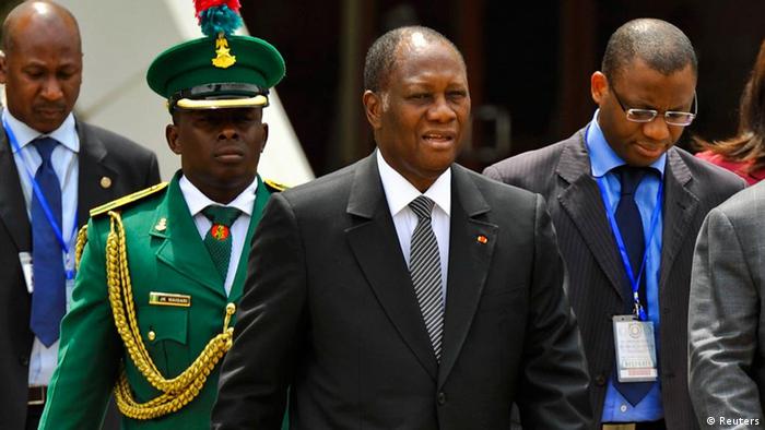 Le président ivoirien Alassane Ouattara à Abuja lors d'un sommet de la Cédéao (Archives - 16.02.2012)