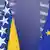 Brüssel Flagen der EU und Bosnien und Herzegowina