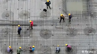 China Wirtschaft Bauboom in Shenyang Baustelle