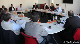 Die ägyptische Delegation aus Journalisten und Politikern während eines Vortrags im Deutschen Presserat; März 2012, Deutscher Presserat (Berlin); (Foto : DW/N. Wojcik).
