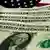 USA Schuldenkrise Dollar Flagge Fahne Finanzkrise Symbolbild