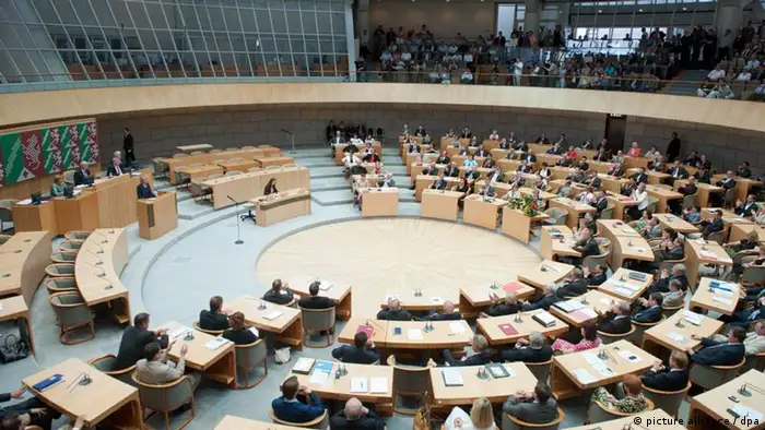 NRW Nordrhein-Westfalen Landtag Hannelore Kraft Vereidigung