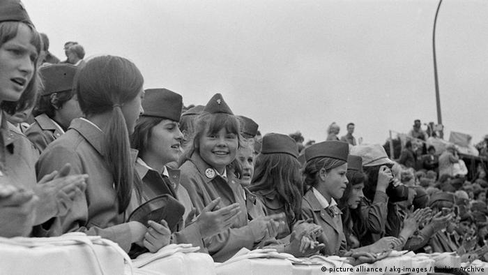 Kinder Pioniere in der DDR