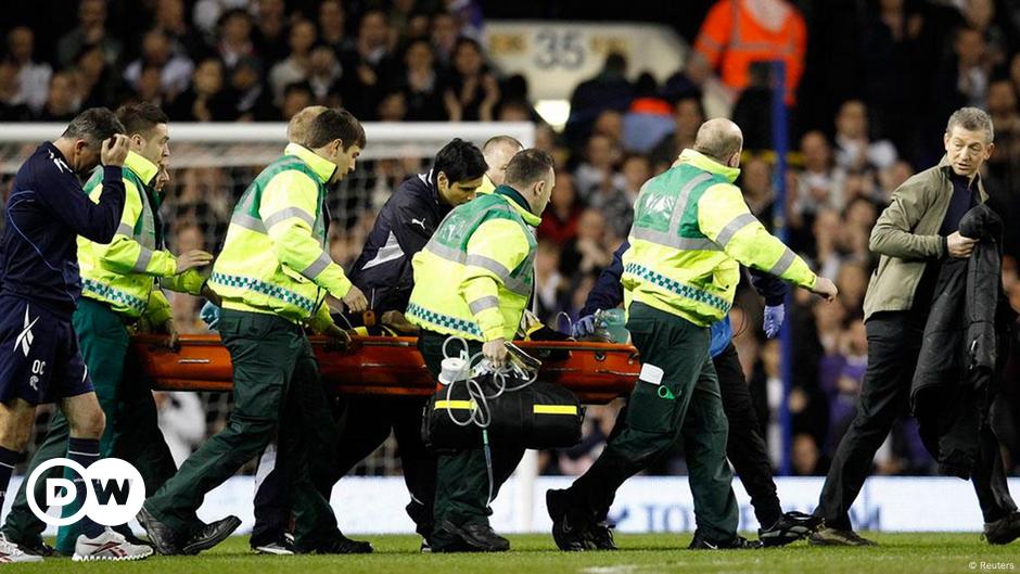 English Footballer ′critical′ After Mid-match Collapse | News | DW | 17 ...