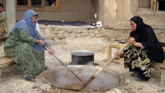 Kochende Frauen in Mazar-i-Sharif Afghanistan