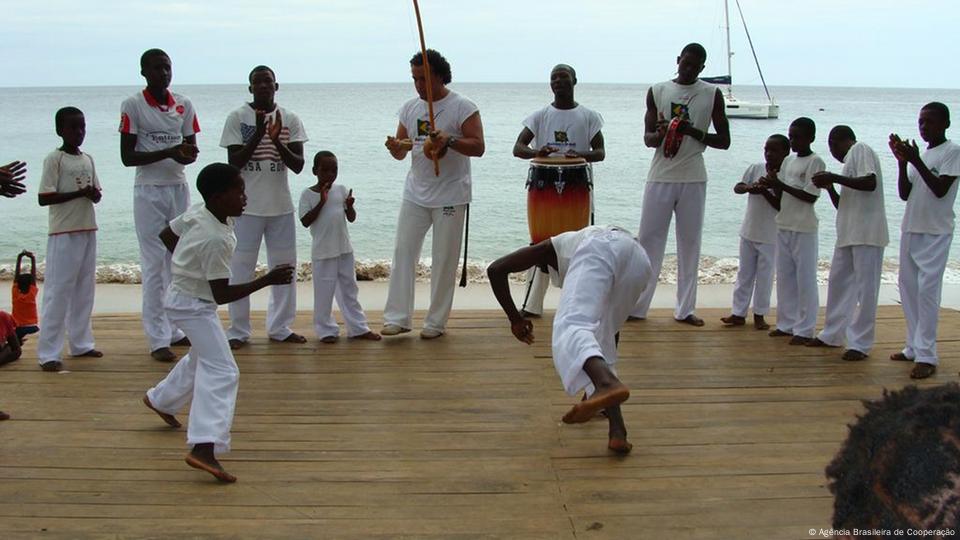 Conheça a importância da capoeira na história cultural brasileira
