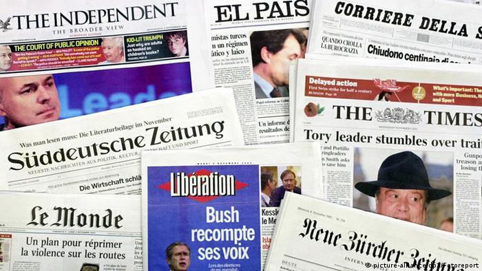 Die Titel verschiedener europäischer Tageszeitungen