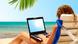Laptop-Nutzerin am Strand (Foto: Sergey Peterman/Fotolia) Laptop-Nutzerin am Strand (Foto: Sergey Peterman/Fotolia)
