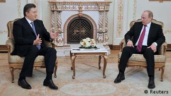Russlands Präsident Putin (re.) mit seinem ukrainischen Kollegen Janukowitsch (Foto: Reuters)